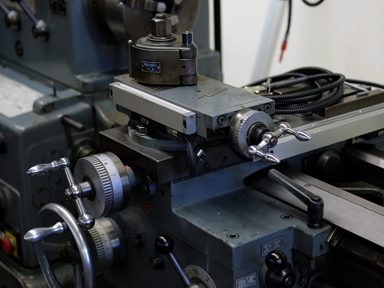 industry, lathe, work table-3368687.jpg